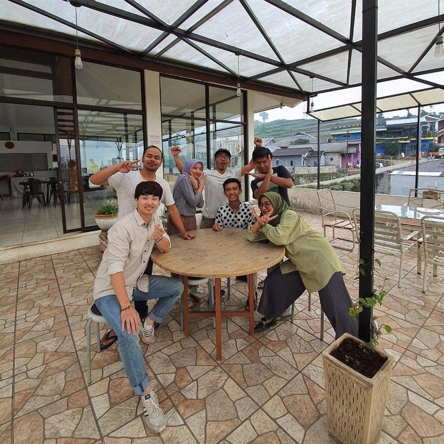 Tani Jiwo Hostel Diyeng Extérieur photo